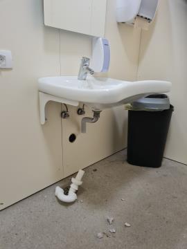 javne sanitarije _ tržaška (4)